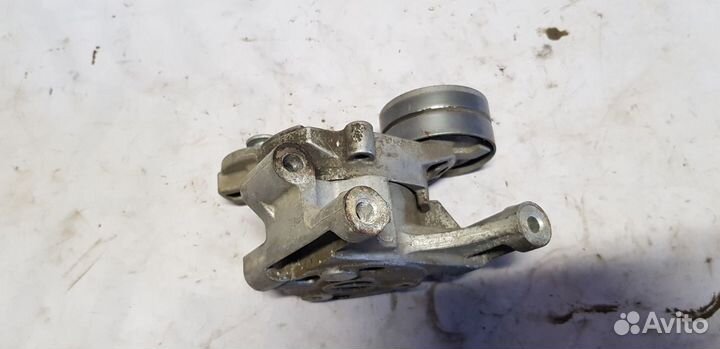 Ford ranger 2012-2015 Ролик-натяжитель