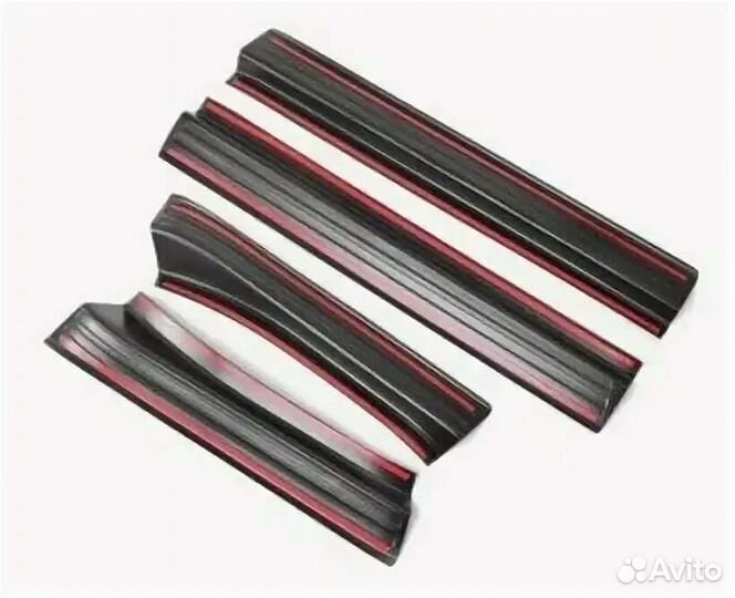 LADA Vesta пластиковые накладки на пороги 4шт