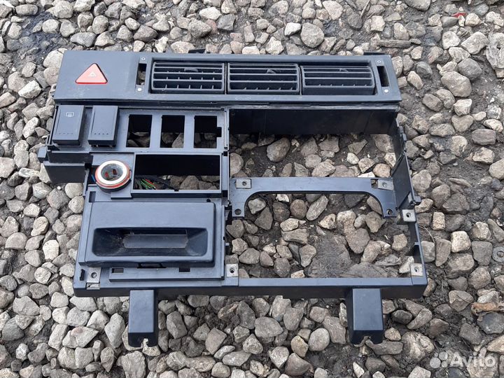 Центральная консоль торпедо Фольксваген Т4 T4