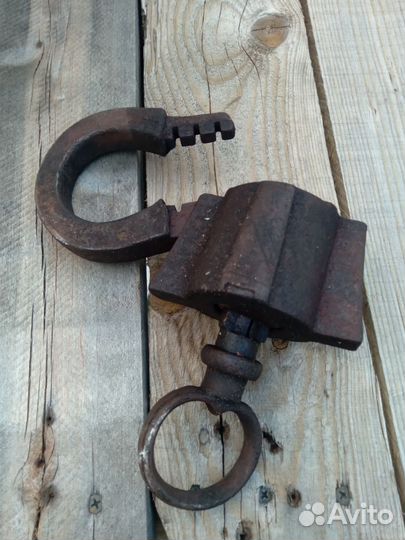 Замок старинный