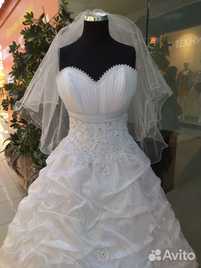Свадебное платье 44 46 новое