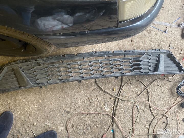 Продам решетку радиатора кия сид 3