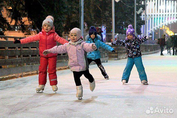 Обучение катанию на коньках