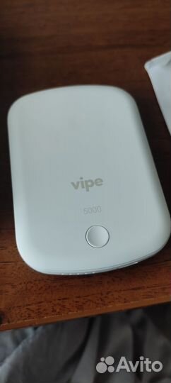 Аккумулятор магнитный с беспроводной зарядкой