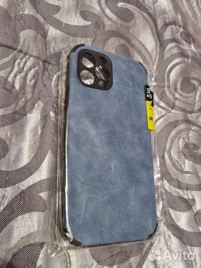 Чехол на iPhone 12 про
