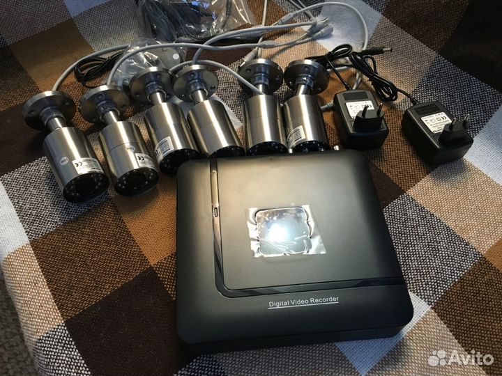 Камеры видео-наблюдения. Комплекты наблюдения