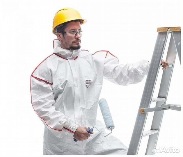 Защитный костюм