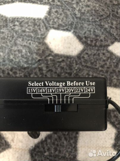 Универсальное зарядное устройство