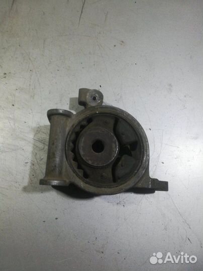 Опора двигателя передняя Nissan Teana J32