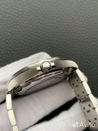 Omega Seamaster Diver 300m 42mm. Б/у