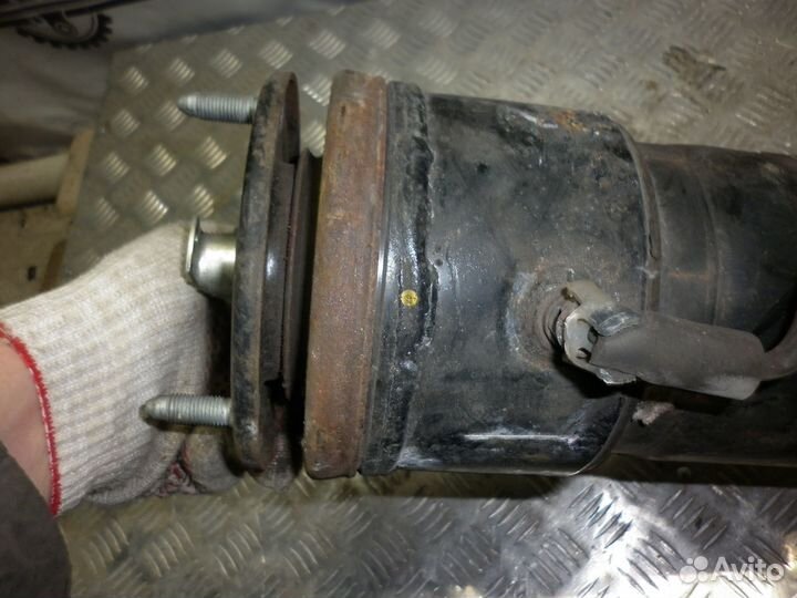 Пневмостойка Lexus LS460 2008