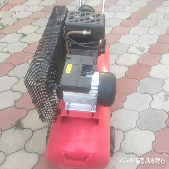 Компрессор поршневой Prorab 110/335/2,2 бу