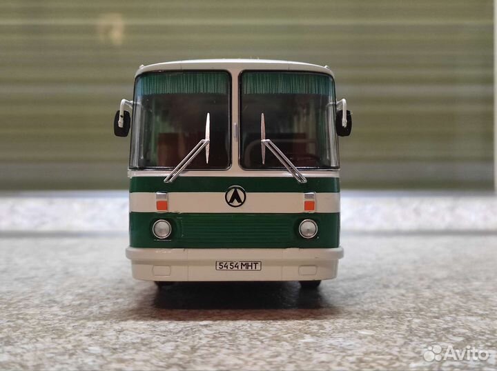 Модель автобуса лаз-699Р 