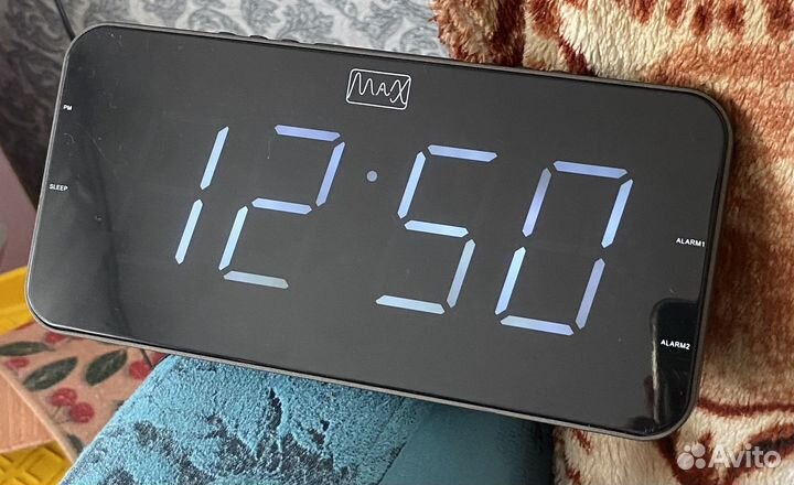 Часы электронные настольные