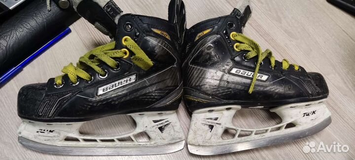 Хоккейные коньки bauer