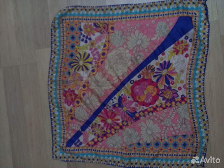 Шелковый платок шейный