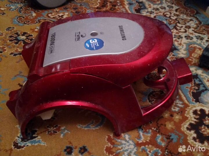 Пылесос Samsung 1800