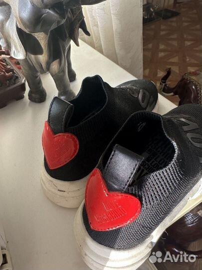 Женские кроссовски-носки Love moschino