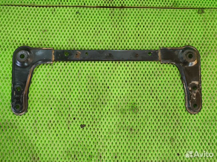 Планка подрамника Renault Megane 2