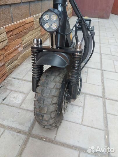 Электросамокат Ultron T10