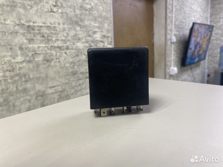 Реле 301 управления светом Ауди 100 А6 С4