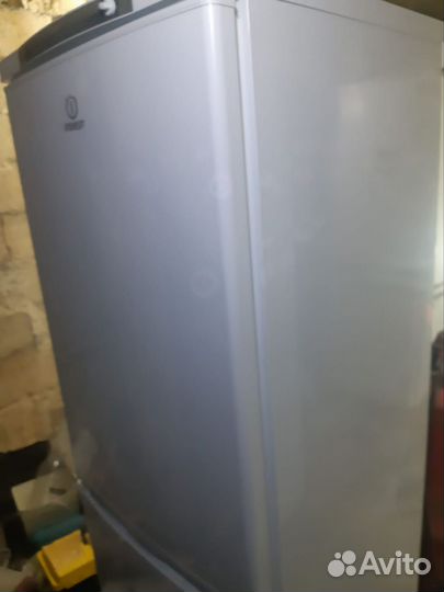 Холодильник. Индезит Нофрост