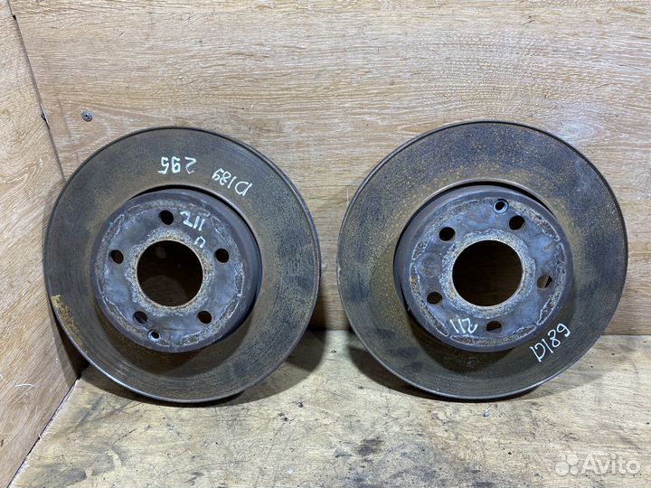 Комплект передних тормозных дисков Mercedes 211