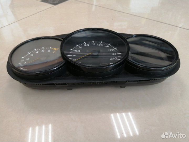 Панель приборов Renault Fluence седан K4MW839 2011