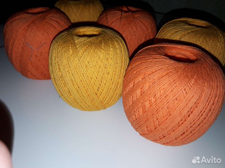 6-ть Клубков: Нитки хлопч.бумажные вязальные