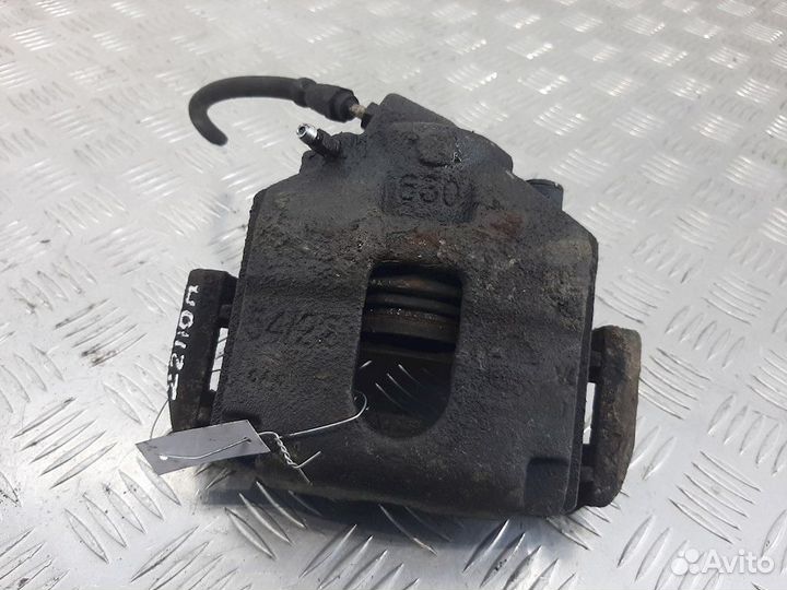 Суппорт передний правый Ford Fusion 2003 1478474