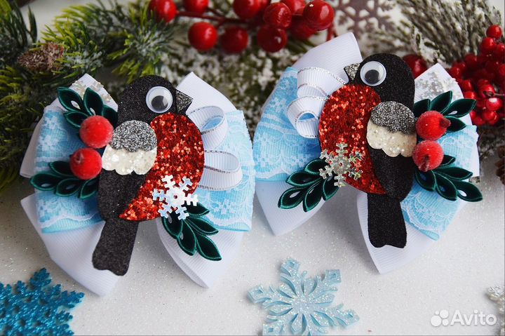 Зимние новогодние бантики