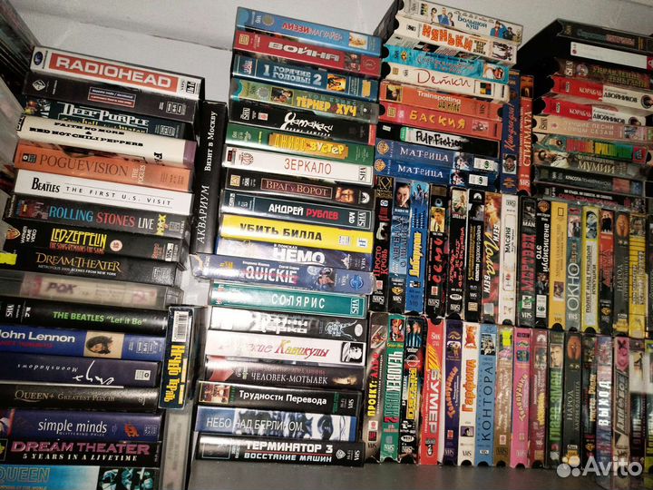 VHS Видеокассеты с фильмами + музыкальные