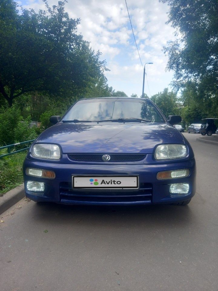 Mazda 323: фото владельца