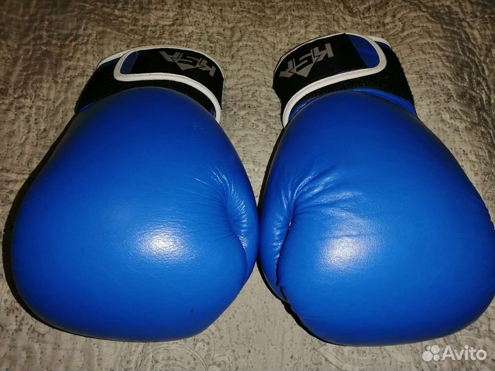 Перчатки для кикбоксинга бокса