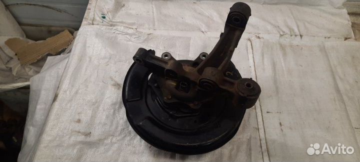 Ступица задняя правая Lexus Rx330 MCU33 3MZ-FE