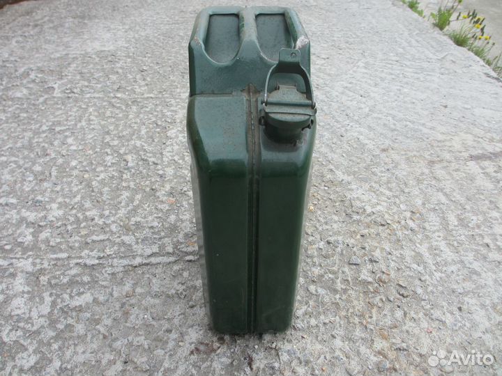 Канистра металлическая 20 литров