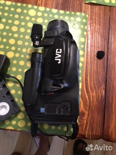 Видеокамера JVC compact VHS