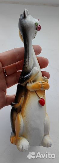Статуэтка Коты обнимашки