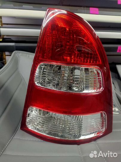 Задний фонарь fielder