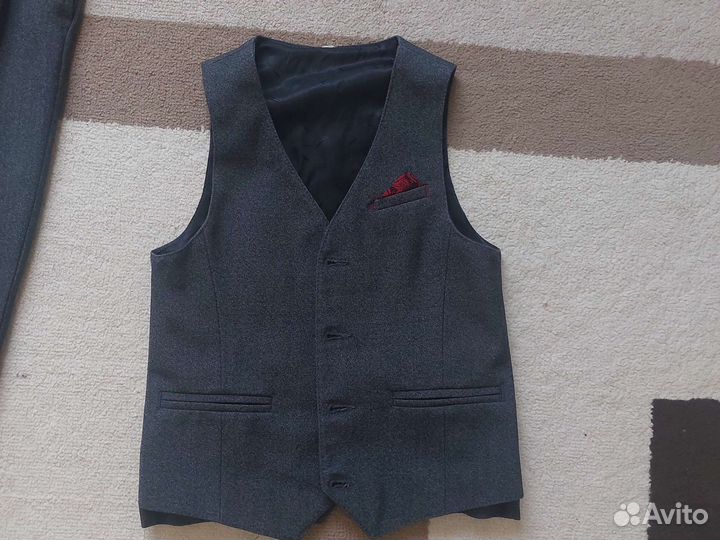 Школьная форма серая, костюм тройка