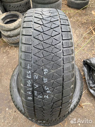 Bridgestone Blizzak DM-V2 235/55 R19 105T