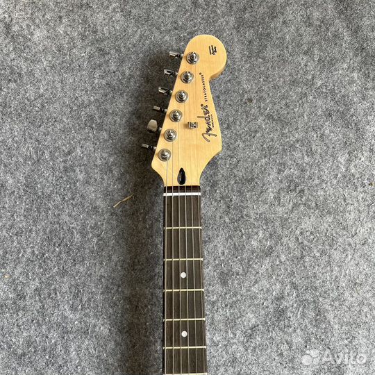 Гитара Fender stratocaster classic - новинка
