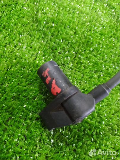 Датчик ABS передний Audi A4 B6