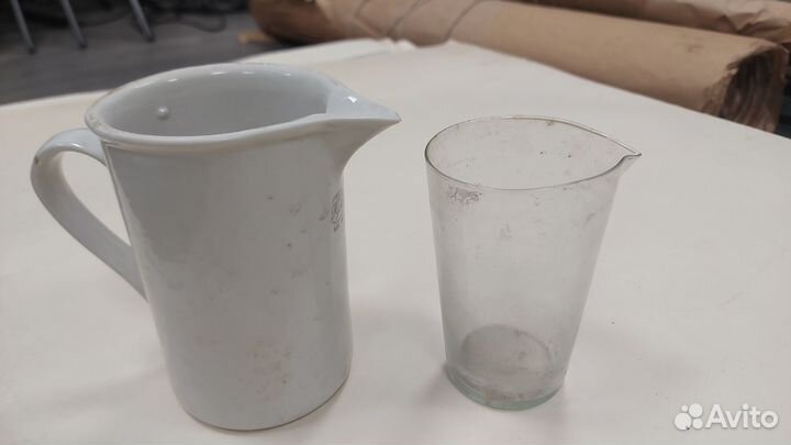 Лабораторное стекло стакан мензурка химическое