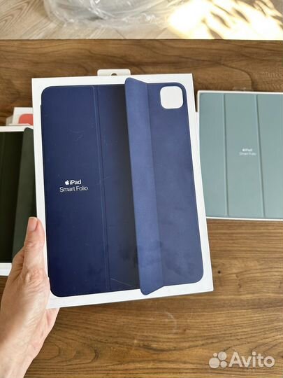 Чехол Apple iPad Smart Folio 11