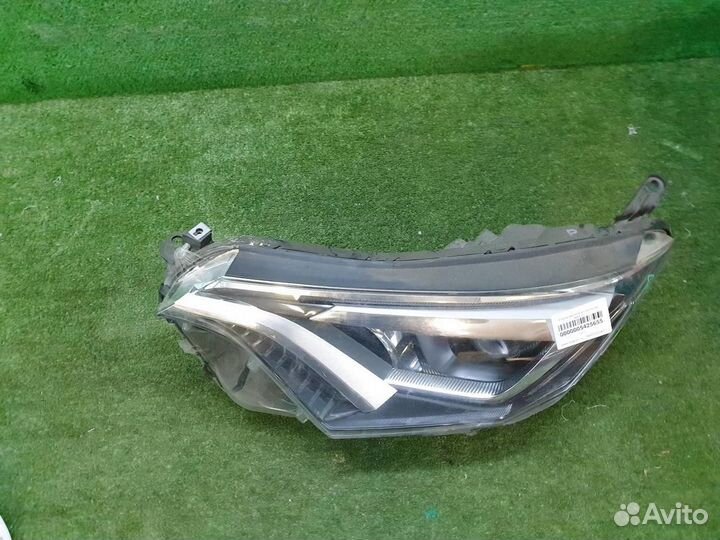 Фара левая Toyota RAV4