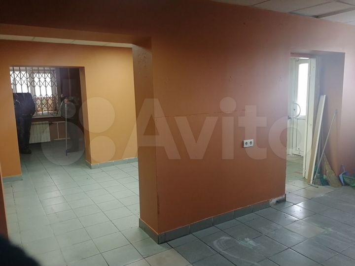 Торговая площадь, 32 м², в оживленном месте