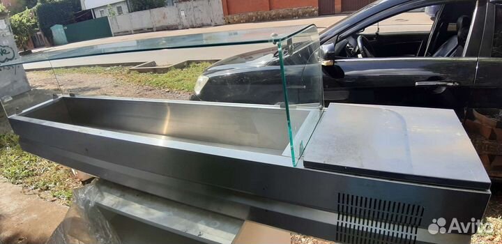 Витринный настольный холодильник