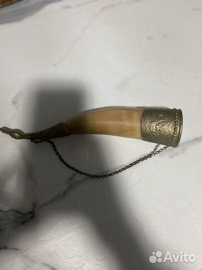 Фарфоровая статуэтка