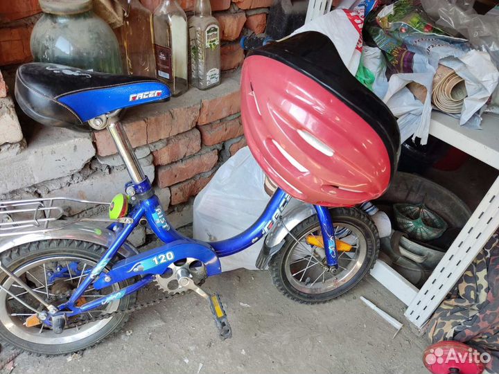 Детский велосипед racer,шлем,защита коленей и локт